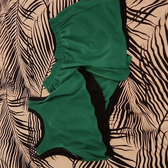 Double Layered Mesh Reversible Set - Picture 6 of 6